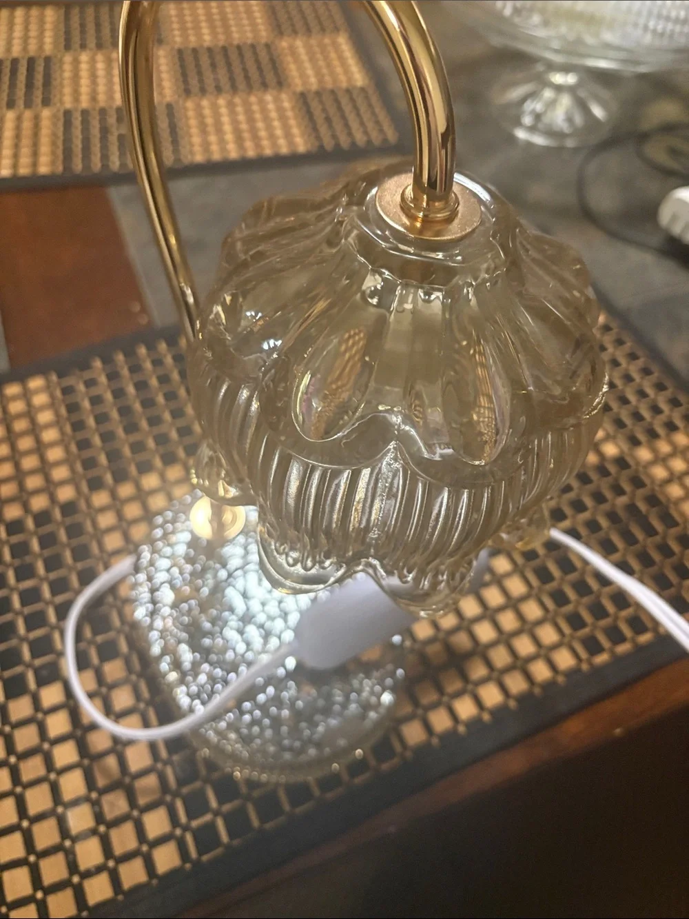 Vintage-Inspired Iridescent Glass Table Lamp - Unbranded - Pink
